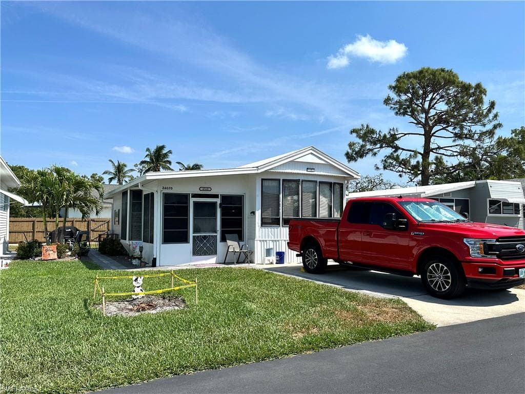 4560 Washington WAY E ESTERO, FL 33928