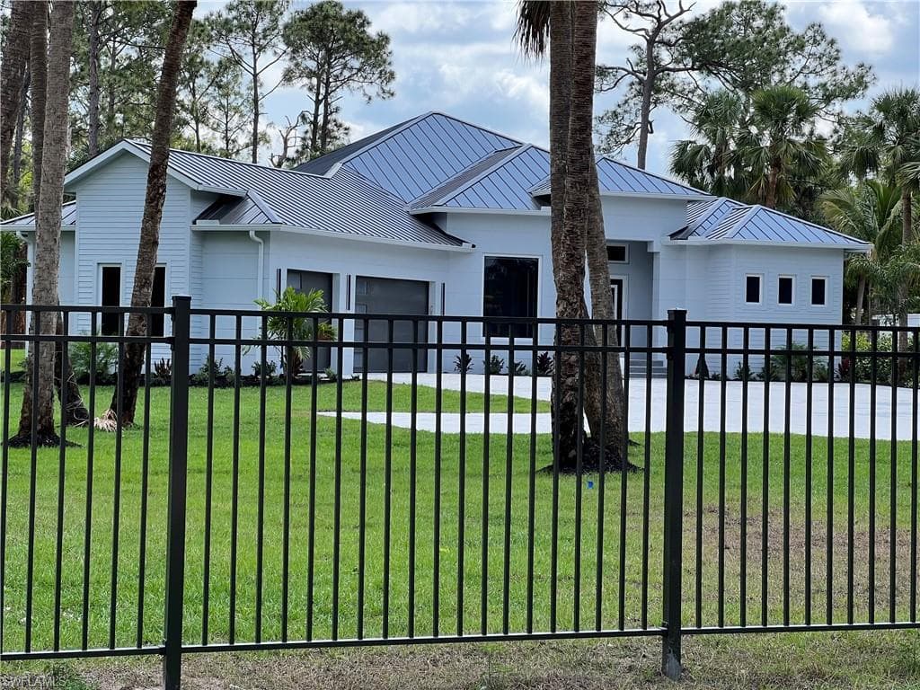 1744 21st ST SW NAPLES, FL 34117