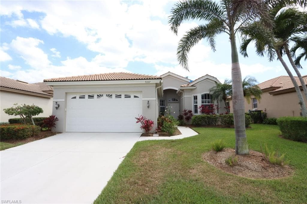 9207 Willowcrest CT FORT MYERS, FL 33908