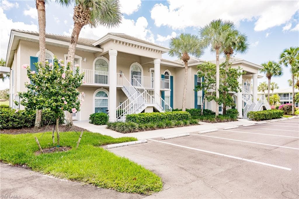 8228 Twelve Oaks CIR 314 NAPLES, FL 34113