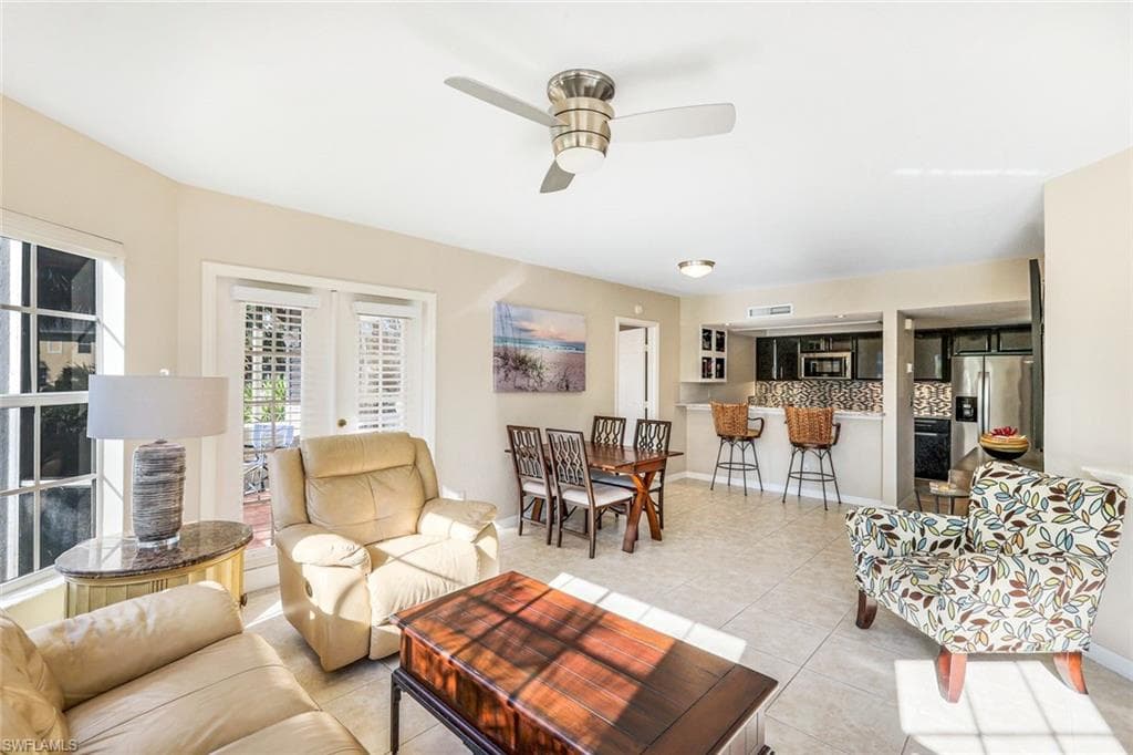 4160 Gunnison CT 811 ESTERO, FL 33928