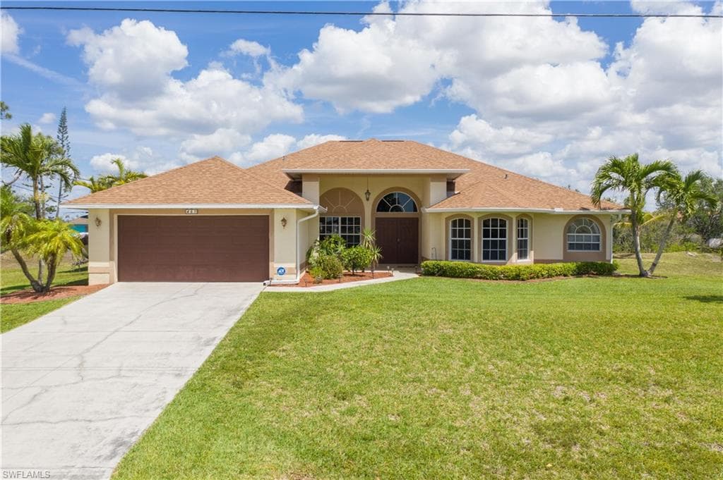 401 NE 19th TER CAPE CORAL, FL 33909