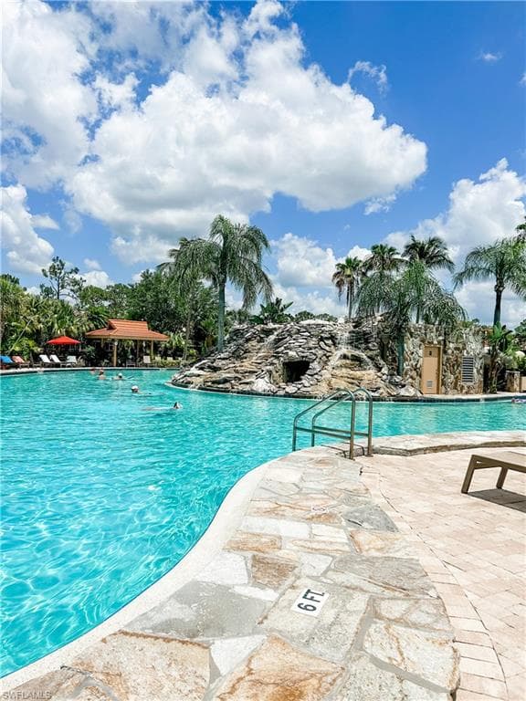 2380 Bayou LN 9 NAPLES, FL 34112