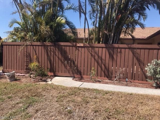 6376 Royal Woods DR FORT MYERS, FL 33908