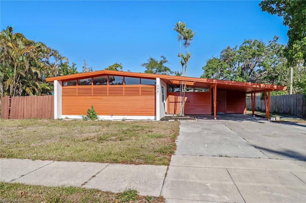3951 Arlington ST FORT MYERS, FL 33901