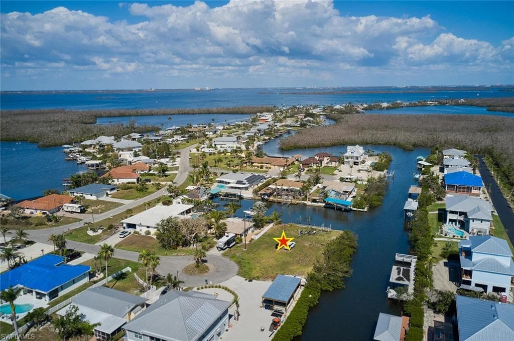 2680 Egret CT ST. JAMES CITY, FL 33956