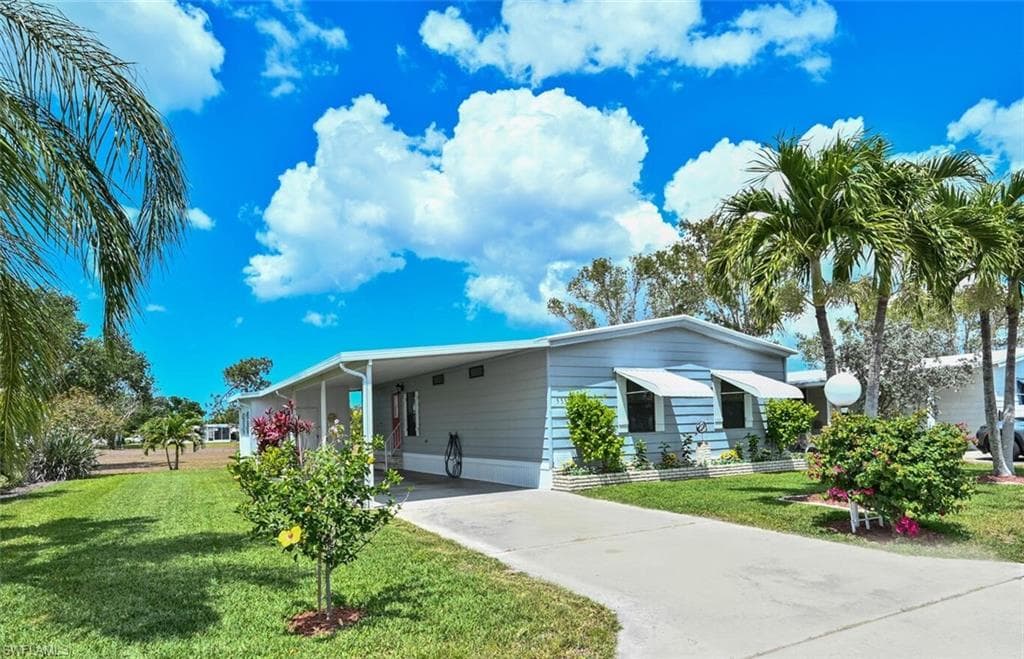 555 Charlemagne BLVD NAPLES, FL 34112