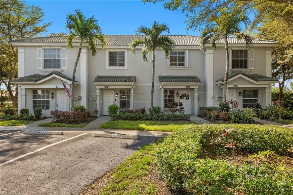 8313 Pacific Beach DR FORT MYERS, FL 33966