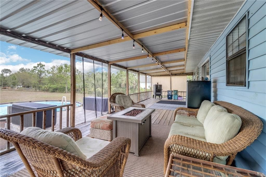 581 14th ST SE NAPLES, FL 34117