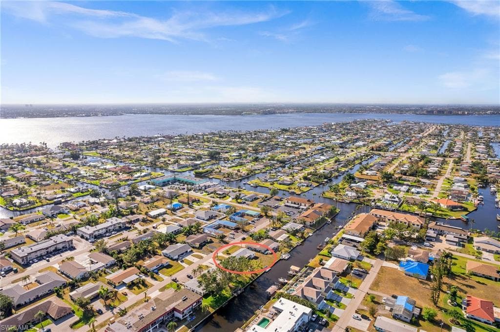 4918 Vincennes ST CAPE CORAL, FL 33904