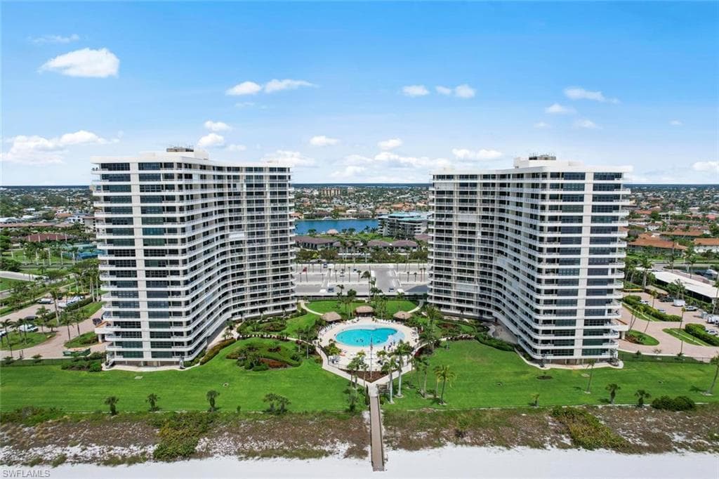 320 Seaview CT 1202 MARCO ISLAND, FL 34145