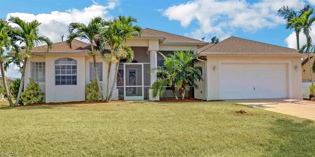 704 SW 23rd TER CAPE CORAL, FL 33991