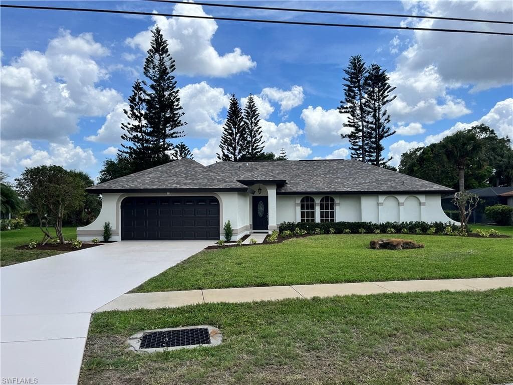 502 Elaine AVE N LEHIGH ACRES, FL 33971