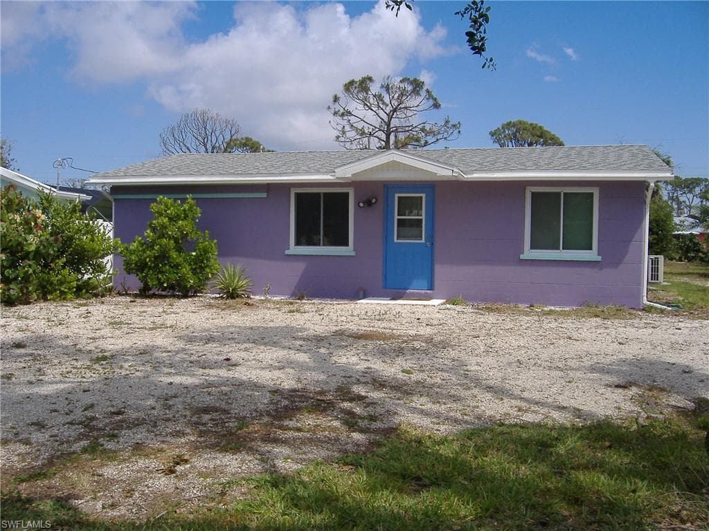 3756 Tropical Point DR ST. JAMES CITY, FL 33956