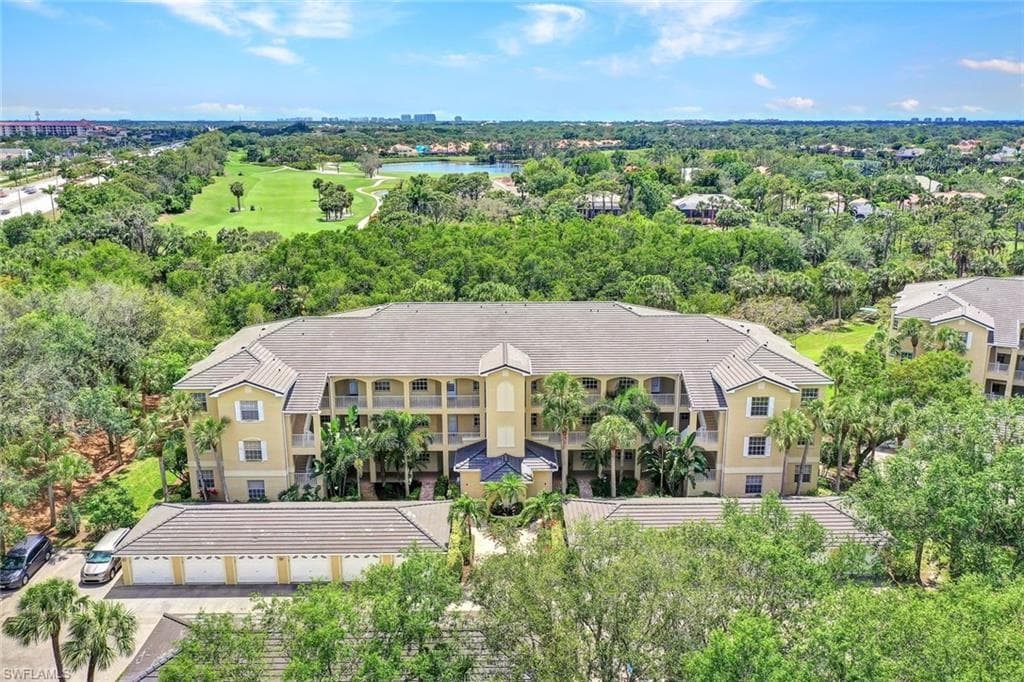 3421 Pointe Creek CT 105 BONITA SPRINGS, FL 34134