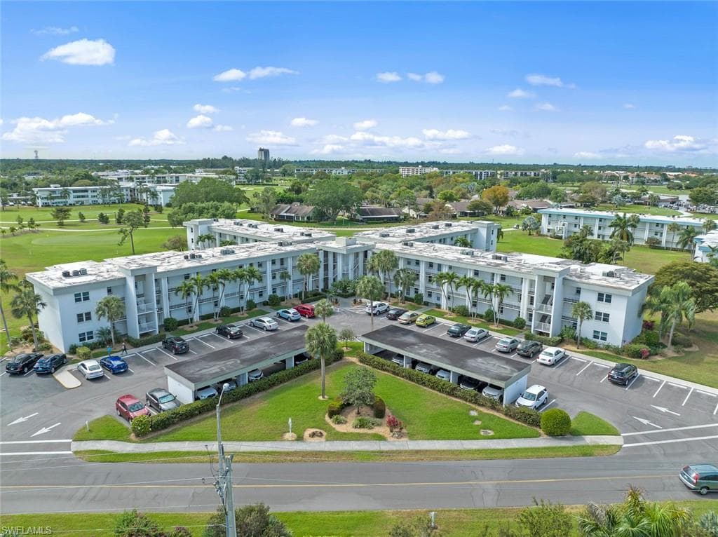 1724 Pine Valley DR 204 FORT MYERS, FL 33907