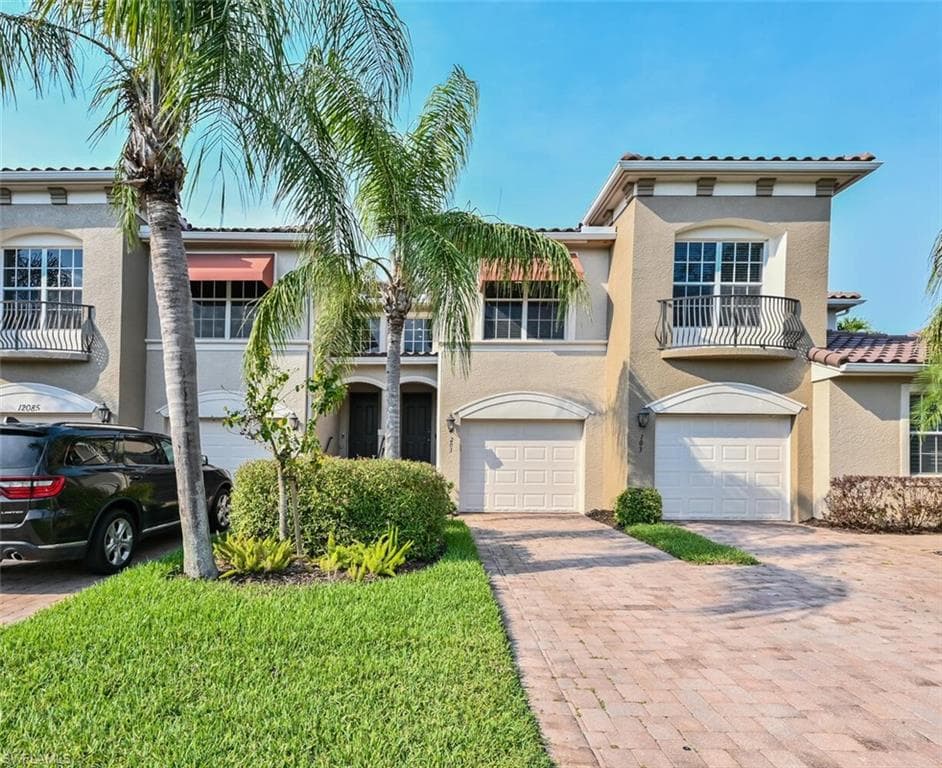 12085 Via Siena CT 203 BONITA SPRINGS, FL 34135