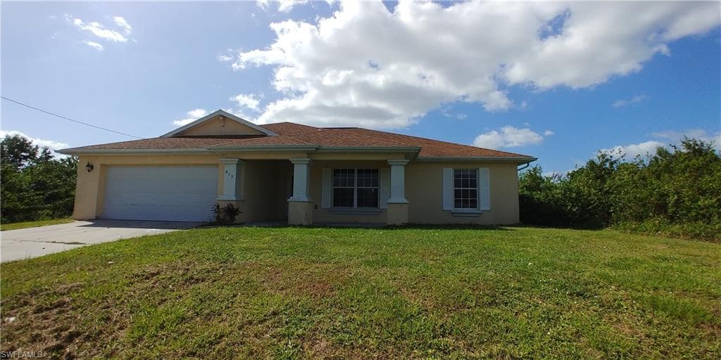 913 Chaplin AVE LEHIGH ACRES, FL 33971