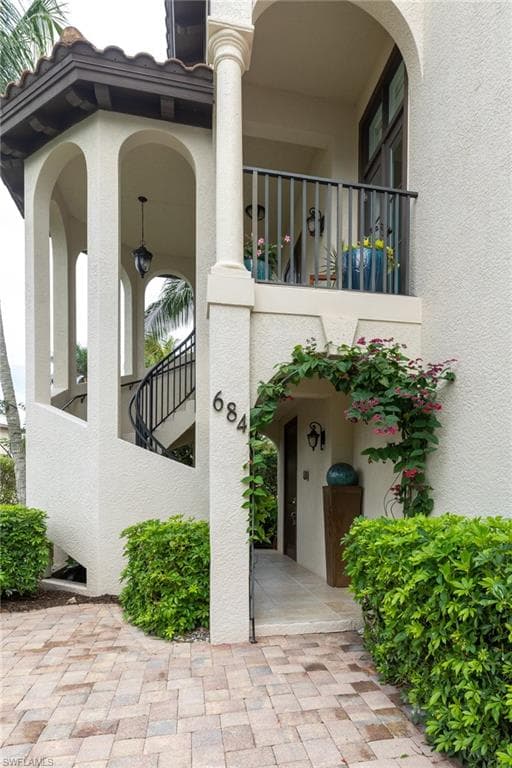 684 10th AVE S D-1 NAPLES, FL 34102