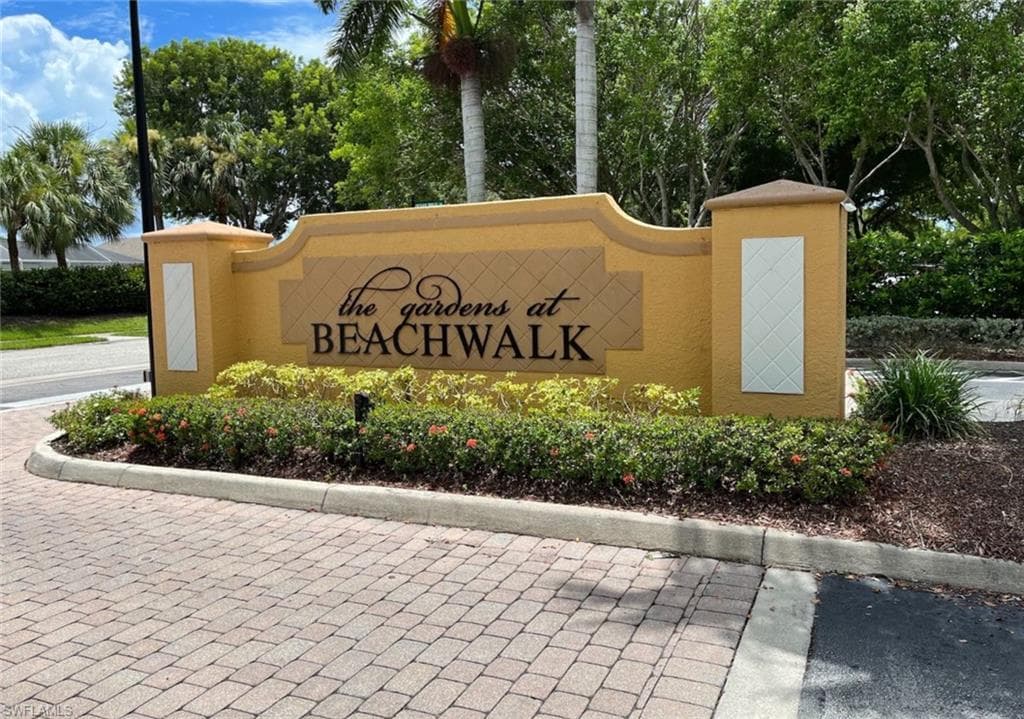 15585 Ocean Walk CIR 212 FORT MYERS, FL 33908