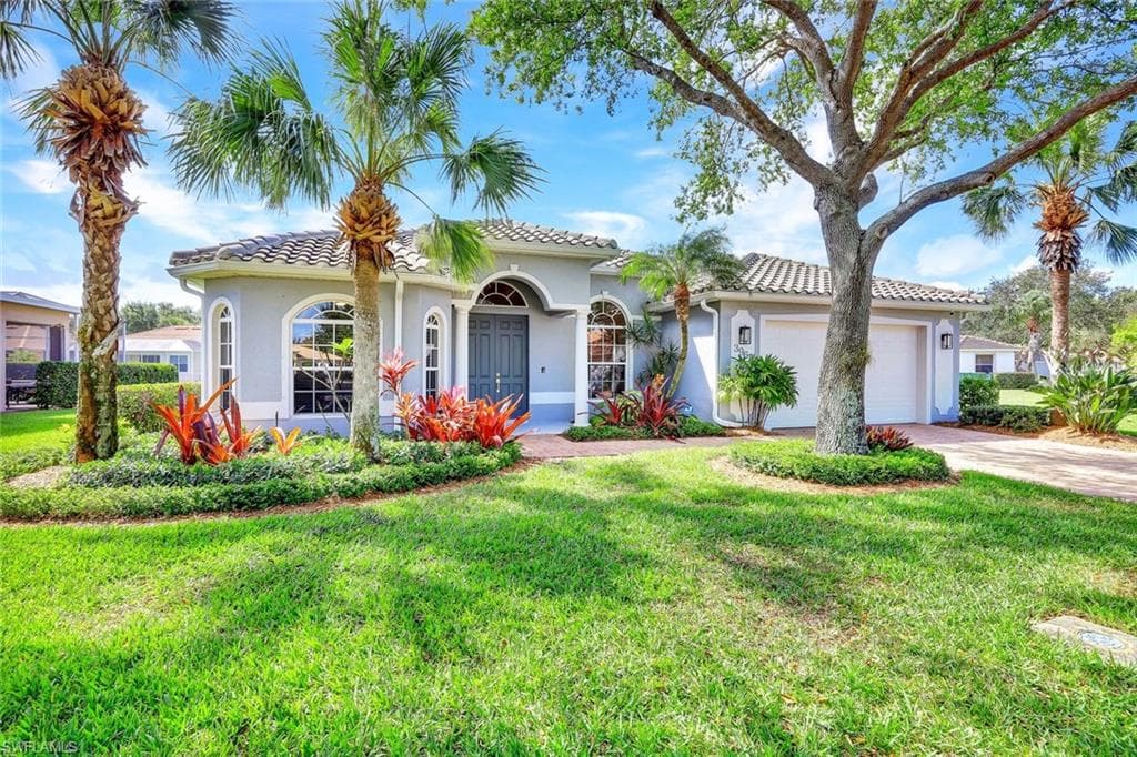 3967 Ruxton RD NAPLES, FL 34116