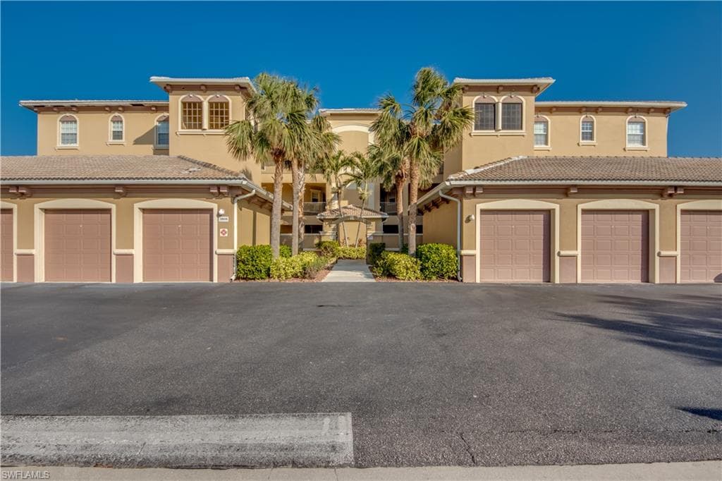 3808 Agualinda BLVD 204 CAPE CORAL, FL 33914