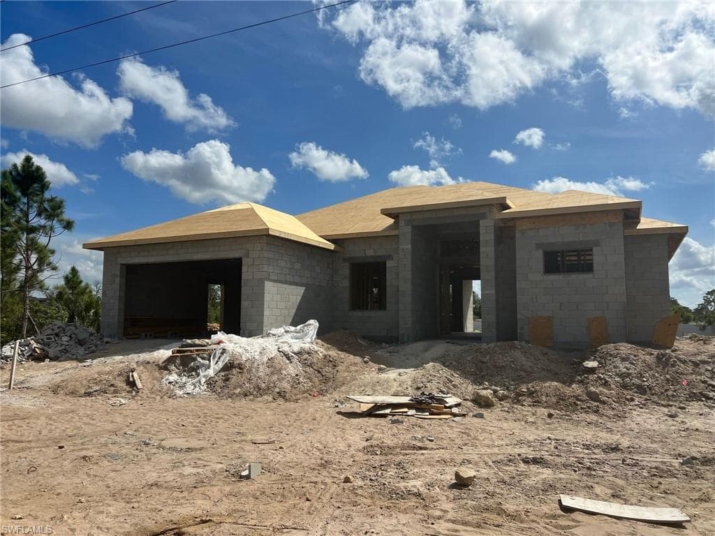820 Richmond AVE N LEHIGH ACRES, FL 33972