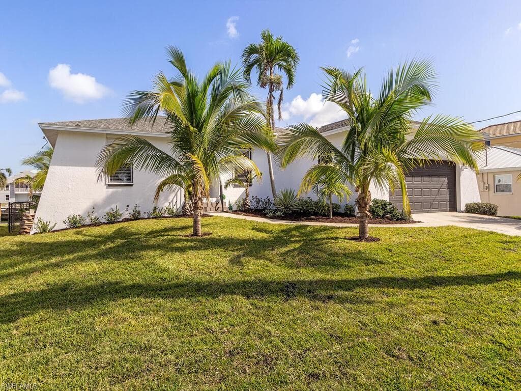 229 2nd ST BONITA SPRINGS, FL 34134
