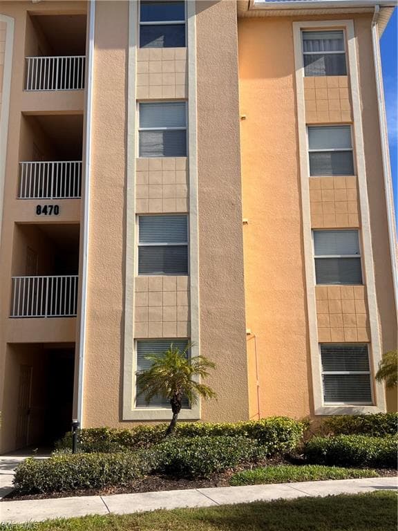 8470 Kingbird LOOP 1020 ESTERO, FL 33967