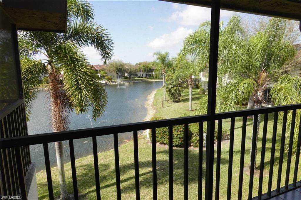 5327 Treetops DR NAPLES, FL 34113