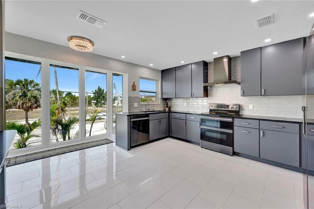 3907 Del Prado BLVD S C203 CAPE CORAL, FL 33904