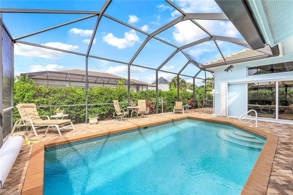 140 Beachcomber ST MARCO ISLAND, FL 34145