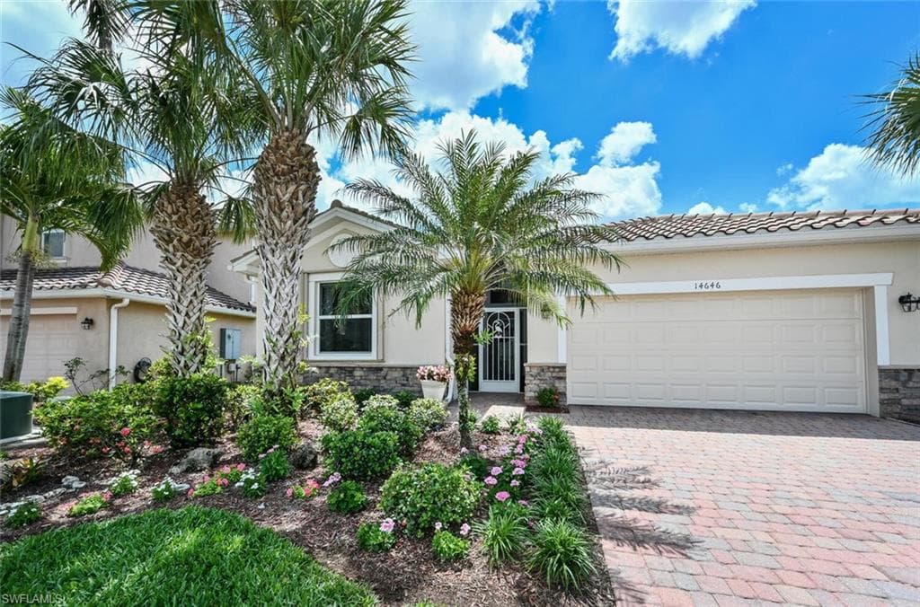 14646 Fern Lake CT NAPLES, FL 34114