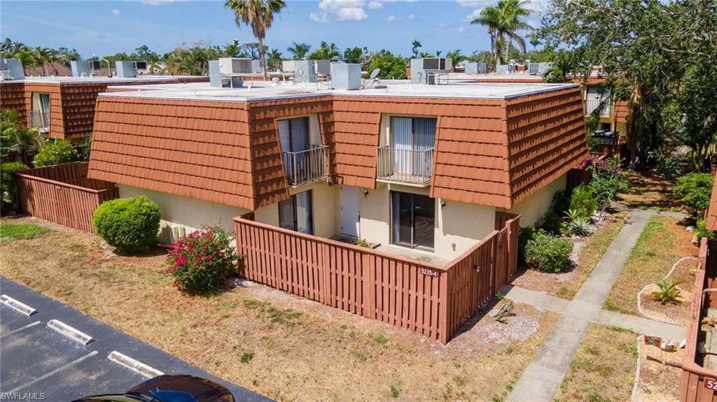 5235 Cedarbend DR 4 FORT MYERS, FL 33919
