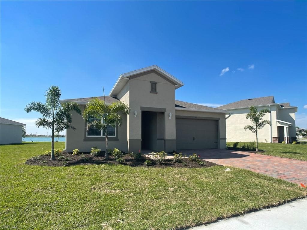 253 Spring Hill Lake LOOP CAPE CORAL, FL 33993