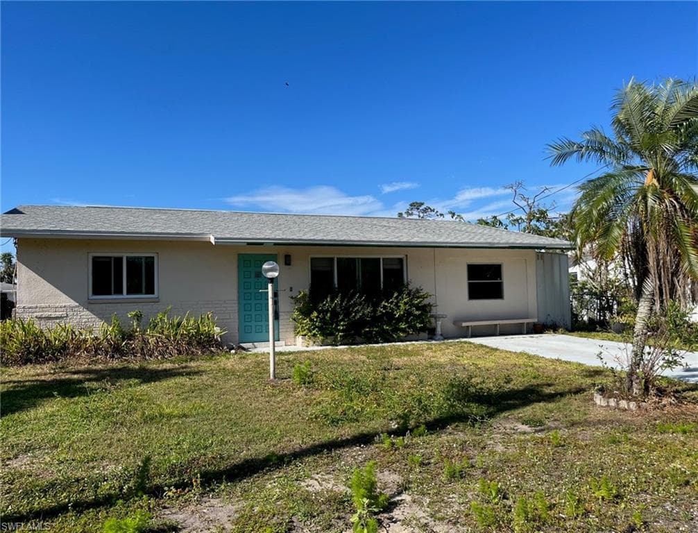 8151 Cleaves RD NORTH FORT MYERS, FL 33903