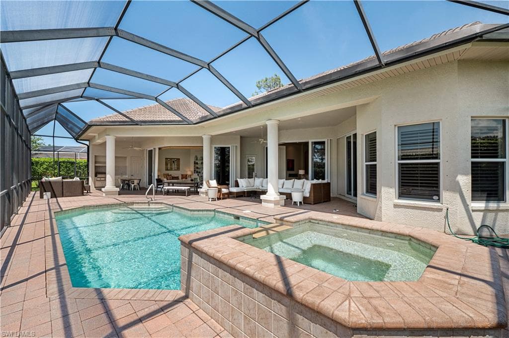 2130 Imperial CIR NAPLES, FL 34110