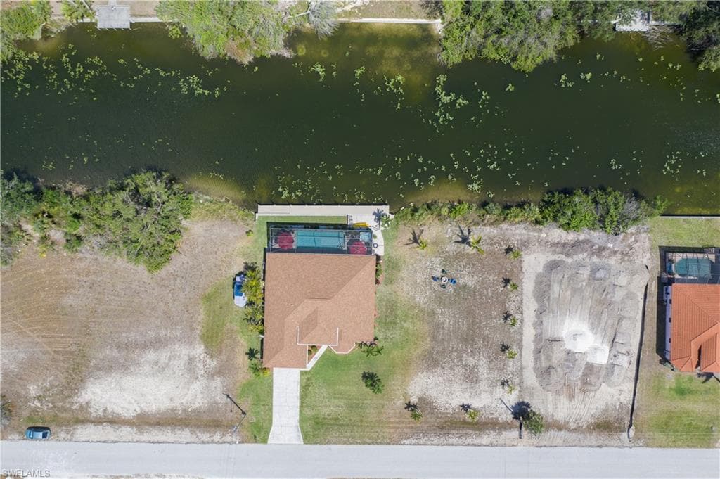 405 NE 19th TER CAPE CORAL, FL 33909