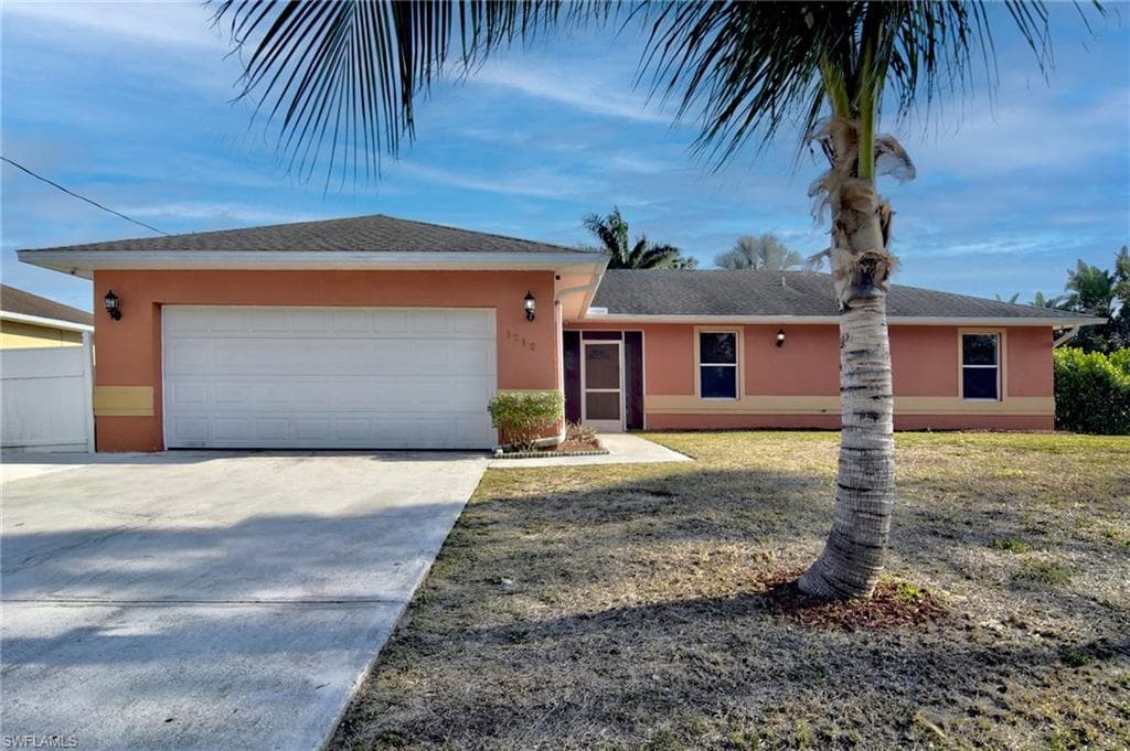 1210 Cloplon ST E LEHIGH ACRES, FL 33974