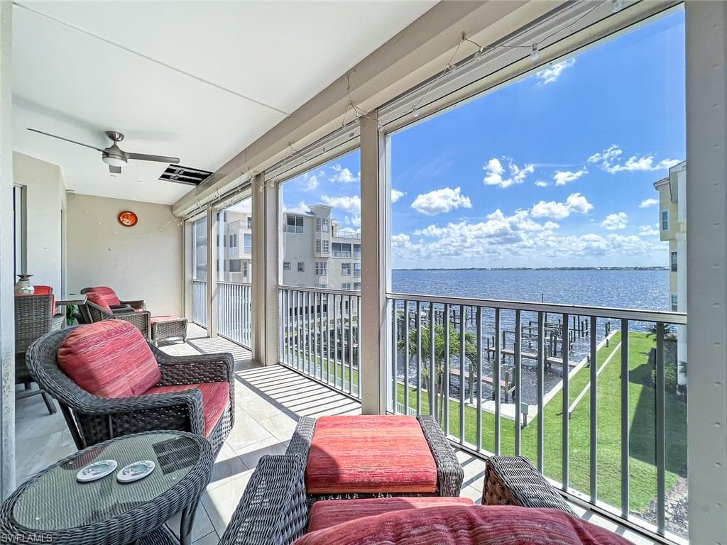 4235 SE 20th PL C305 CAPE CORAL, FL 33904