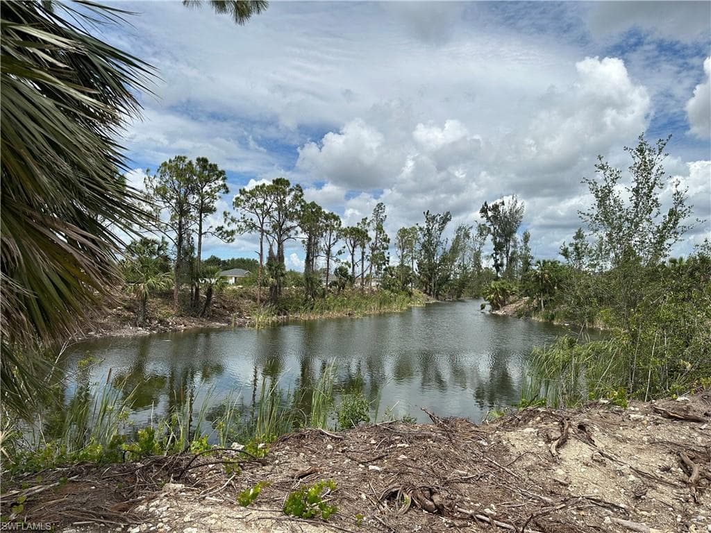 4120 NE 23rd PL CAPE CORAL, FL 33909