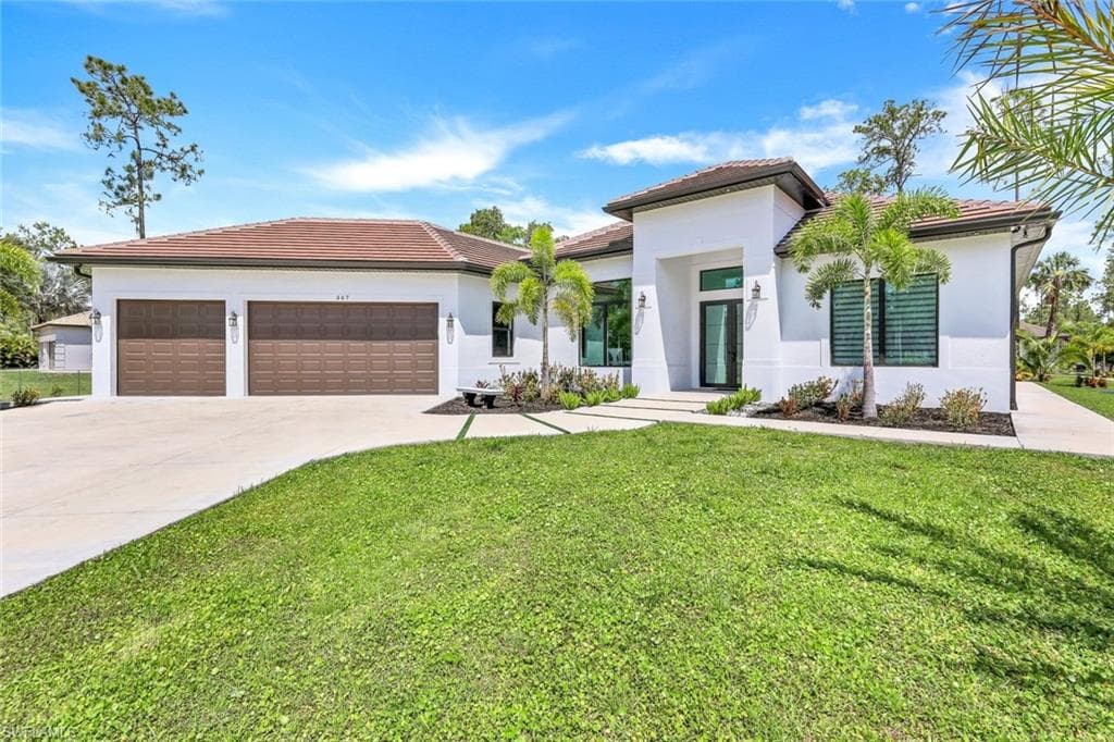 367 14th AVE NE NAPLES, FL 34120