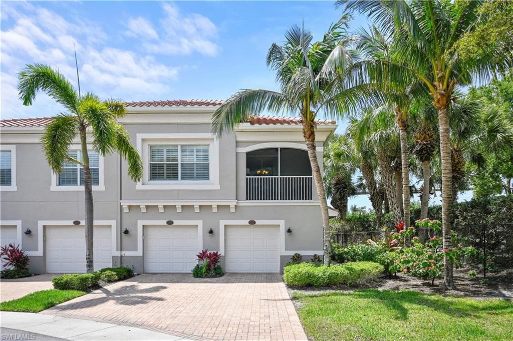 23400 Alamanda DR 203 ESTERO, FL 34135