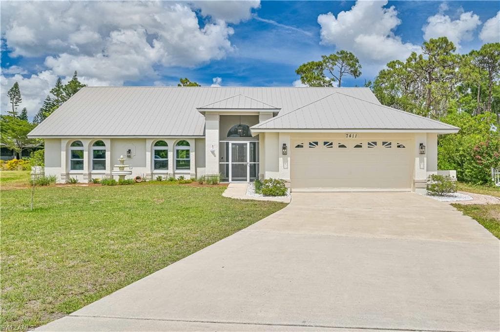7411 Bear Hollow CIR FORT MYERS, FL 33967