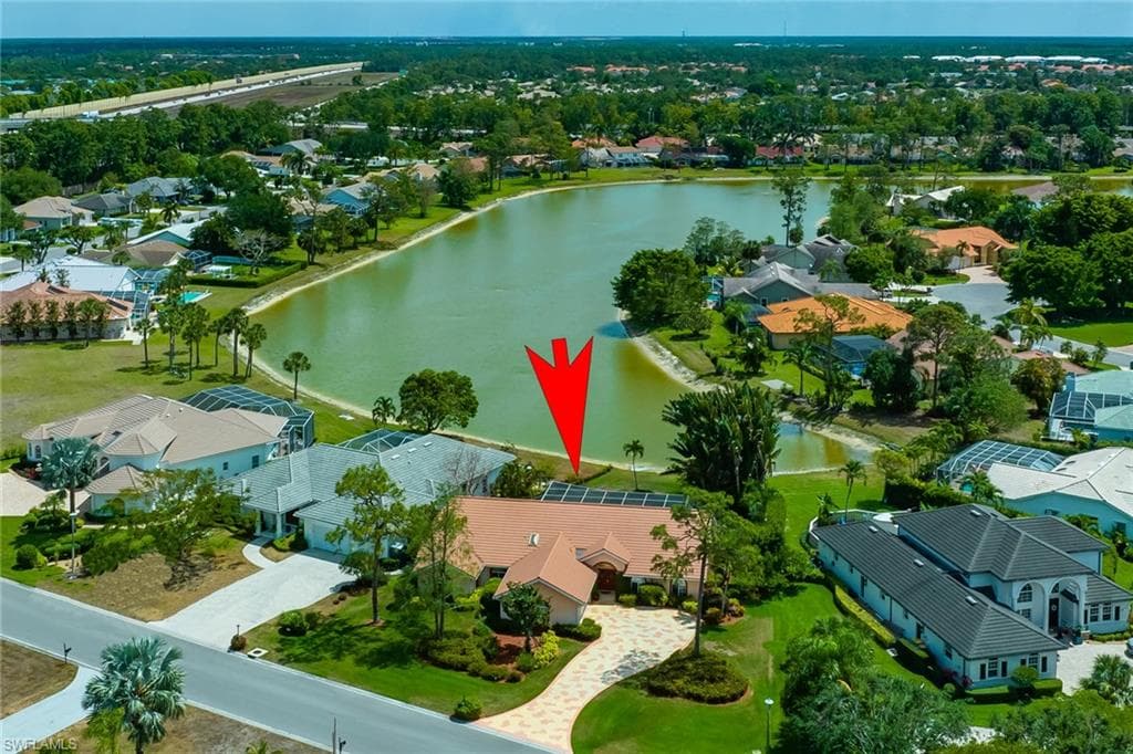 687 Henley DR NAPLES, FL 34104