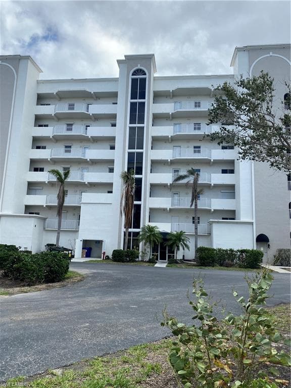 4331 Bay Beach LN 453 FORT MYERS BEACH, FL 33931