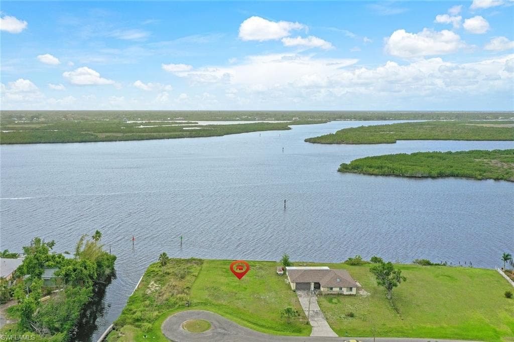 3308 Peace River DR PUNTA GORDA, FL 33983