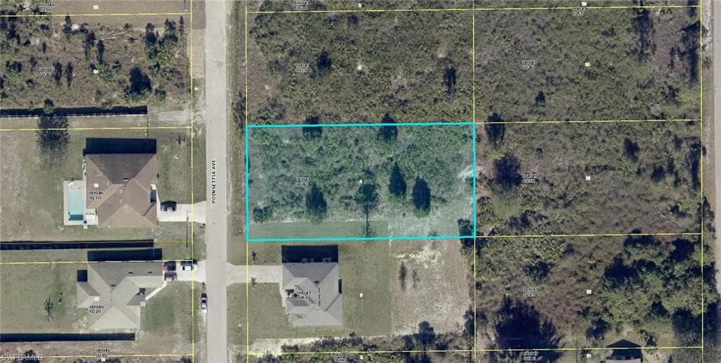 1118 Poinsettia AVE LEHIGH ACRES, FL 33972
