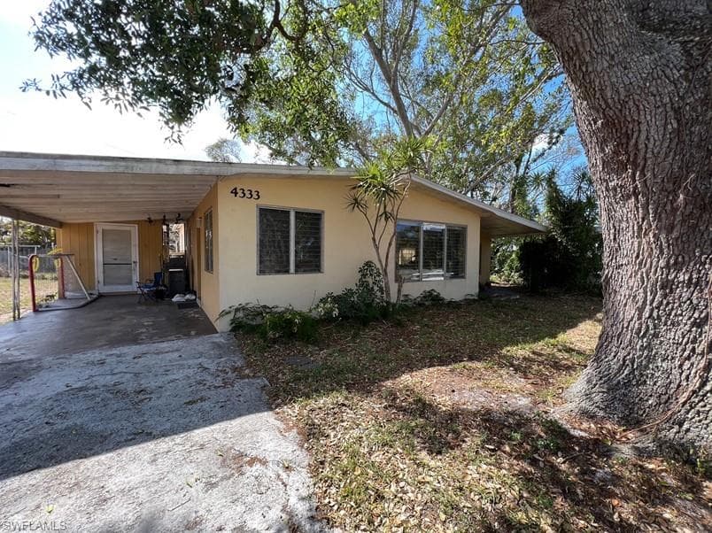 4333 Ellen AVE FORT MYERS, FL 33901