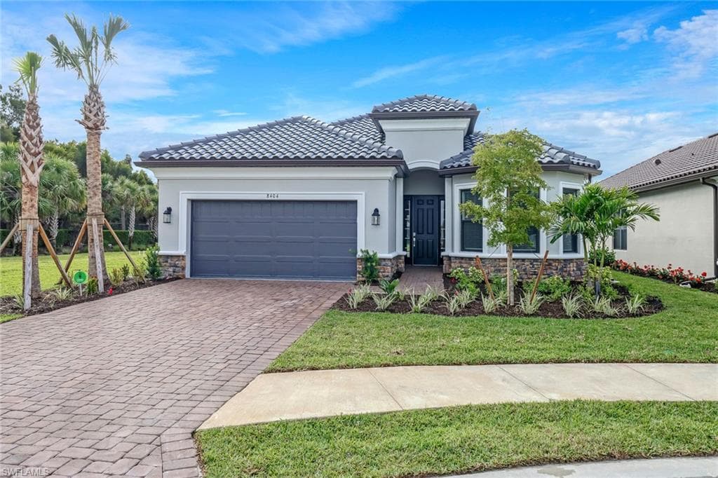 8404 Rosa CT NAPLES, FL 34114
